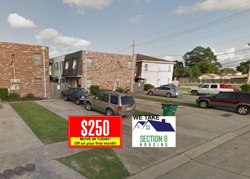 2117 Giuffrias Ave in Metairie, LA - Building Photo