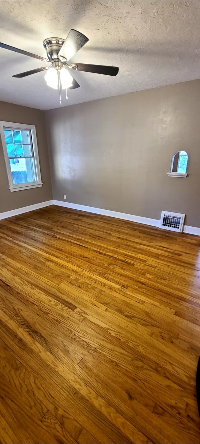 2173 Telegraph Rd in Davenport, IA - Building Photo - Building Photo