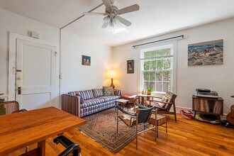 903 Clarendon St, Unit B in Durham, NC - Building Photo - Building Photo