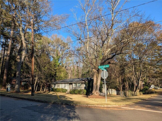 1474 Alverado Way in Decatur, GA - Building Photo - Building Photo