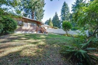 1326 SW 120th St in Burien, WA - Building Photo - Building Photo
