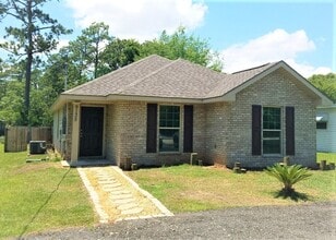 9135 Seabright Ave in Elberta, AL - Building Photo - Building Photo