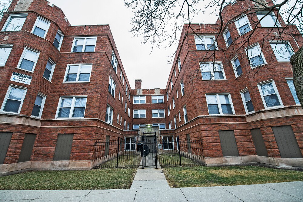 8152 S Evans in Chicago, IL - Foto de edificio