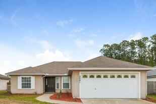 2081 Frogmore Dr in Middleburg, FL - Building Photo