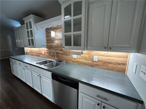 2958 E Sterling Ct in Fayetteville, AR - Building Photo - Building Photo