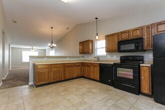 1555 Sanner Dr in Greenwood, IN - Building Photo - Building Photo