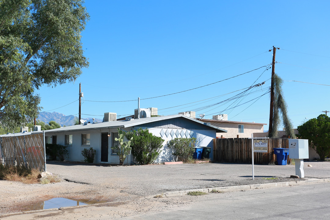 3831 E Lee St in Tucson, AZ - Building Photo