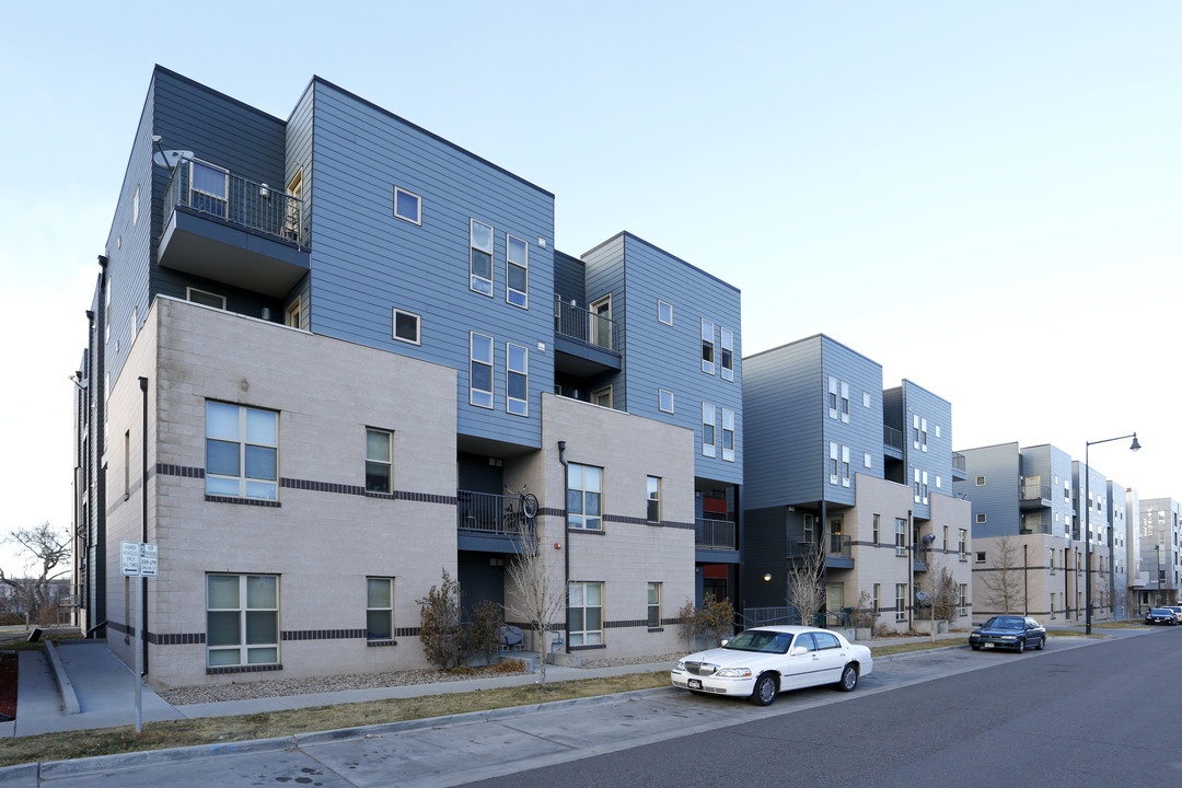 Benedict Park Place in Denver, CO - Building Photo