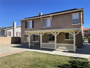 38661 Annette Ave in Palmdale, CA - Building Photo - Building Photo