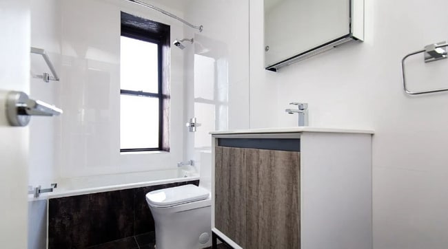 1172 St Marks Ave, Unit 1 in Brooklyn, NY - Foto de edificio - Building Photo