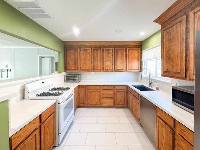 1541 W 215th St in Torrance, CA - Building Photo - Building Photo