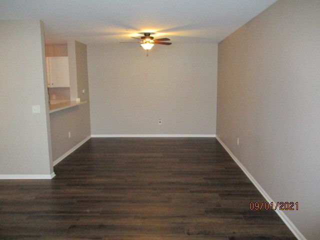 144 Bertram Dr, Unit G in Yorkville, IL - Building Photo - Building Photo