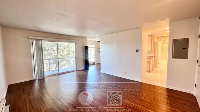 property at 2 Commodore Dr