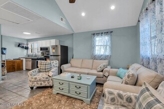 503 1/2 Park Pl Ave in Bradley Beach, NJ - Building Photo - Building Photo