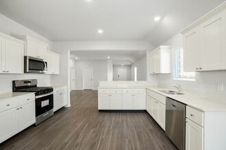 3001 Wood Lily Dr in Brookshire, TX - Building Photo - Building Photo