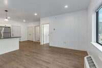 5328 Ridge Ave, Unit 2nd Fl