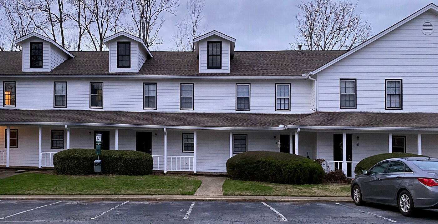 1905 S Milledge Ave in Athens, GA - Building Photo