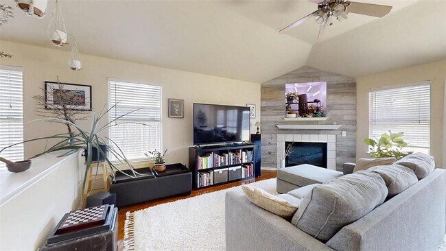106 Williams Way in Hutto, TX - Building Photo - Building Photo