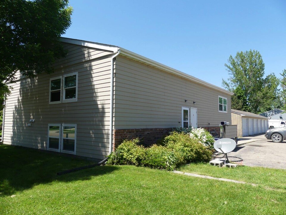 Prairie Circle Apartments in Brookings, SD - Foto de edificio