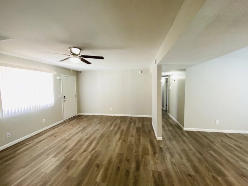2438 E Inverness Ave in Mesa, AZ - Building Photo