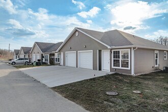 Yellowstone Development in Newburgh, IN - Building Photo - Building Photo