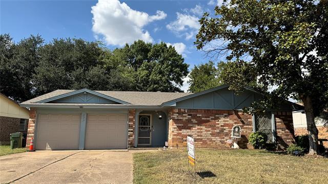 507 Salem Dr in Arlington, TX - Building Photo