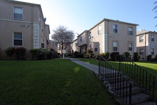 1175-1227 S Westmoreland Ave Apartamentos