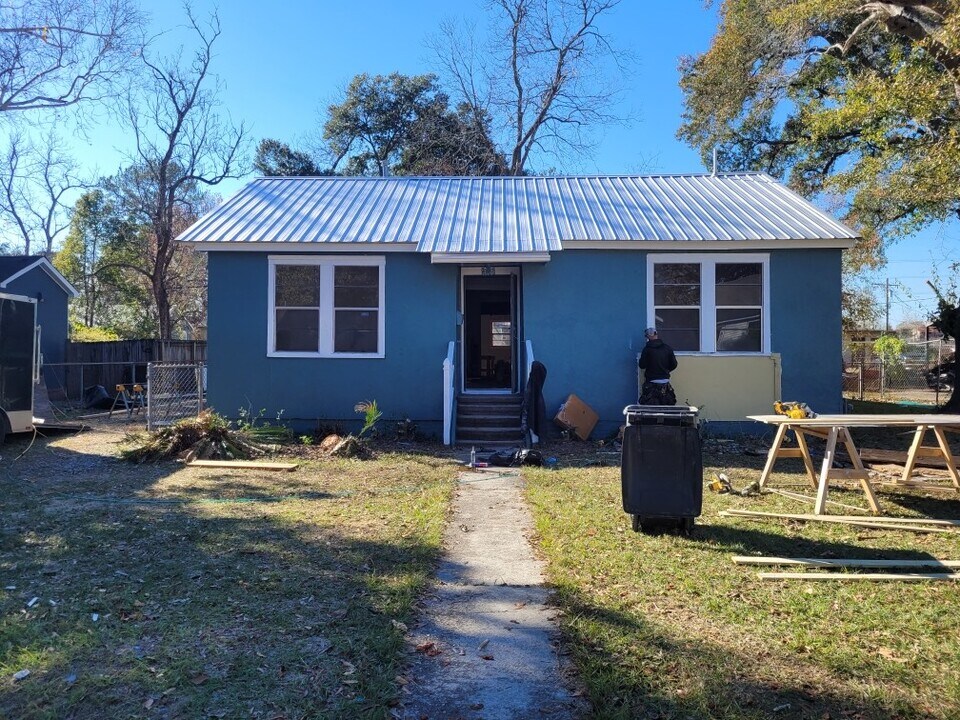 2137 N 16th St in Baton Rouge, LA - Building Photo