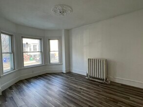 209 Lexington St in Boston, MA - Building Photo - Building Photo