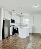 7006 N 56th Ln, Unit 3 in Mission, TX - Building Photo