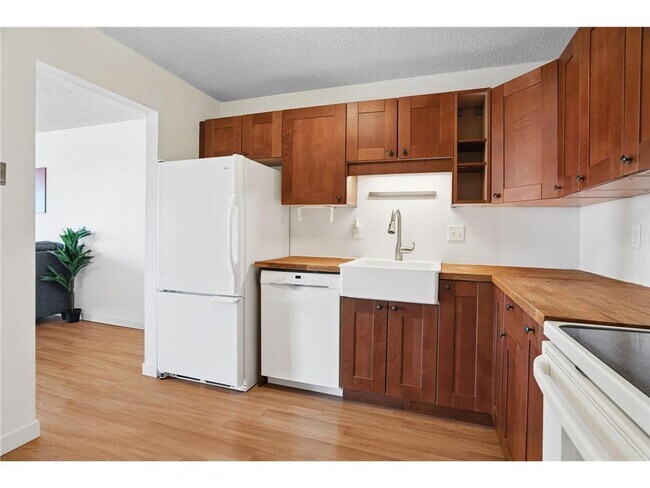 78 10th St E in St. Paul, MN - Building Photo - Building Photo