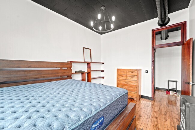 136 Court St in Binghamton, NY - Foto de edificio - Building Photo