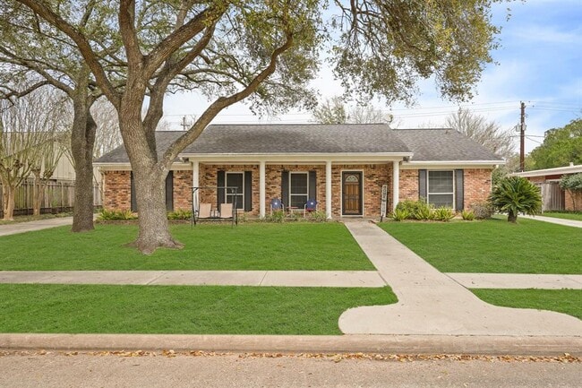 property at 5618 Bankside Dr