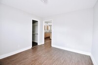 7828 Sarita St photo'