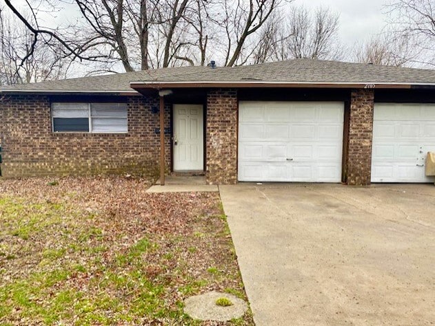 property at 2013 W Emma Ave