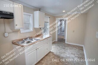 150 Bank St in San Antonio, TX - Building Photo - Building Photo