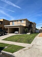 1921 S Ridgeley Dr, Unit 2 in Los Angeles, CA - Building Photo - Building Photo