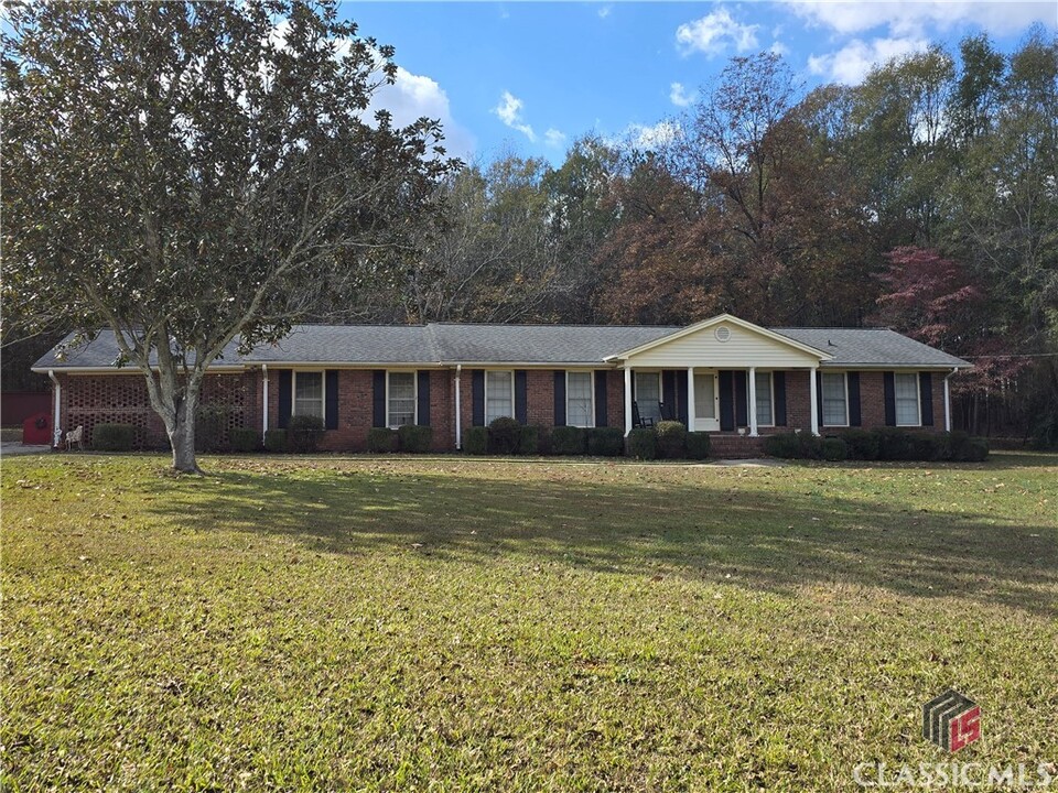 1991 Mars Hill Rd in Watkinsville, GA - Building Photo