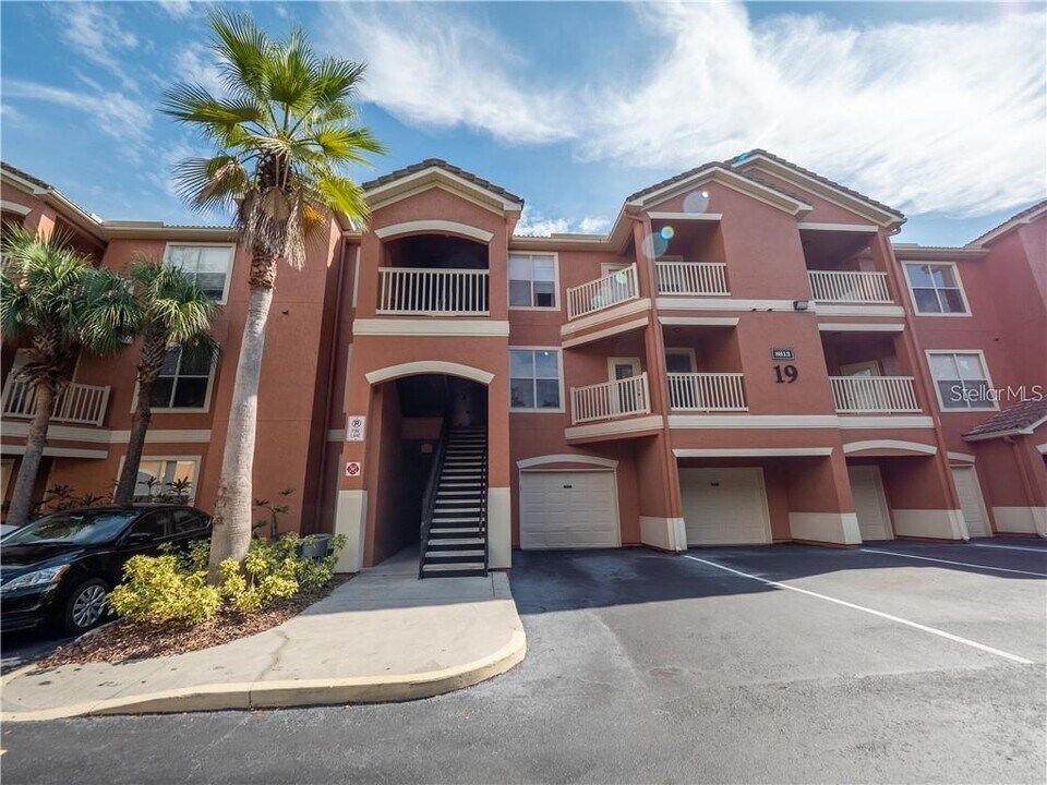 8813 Villa View Cir in Orlando, FL - Building Photo