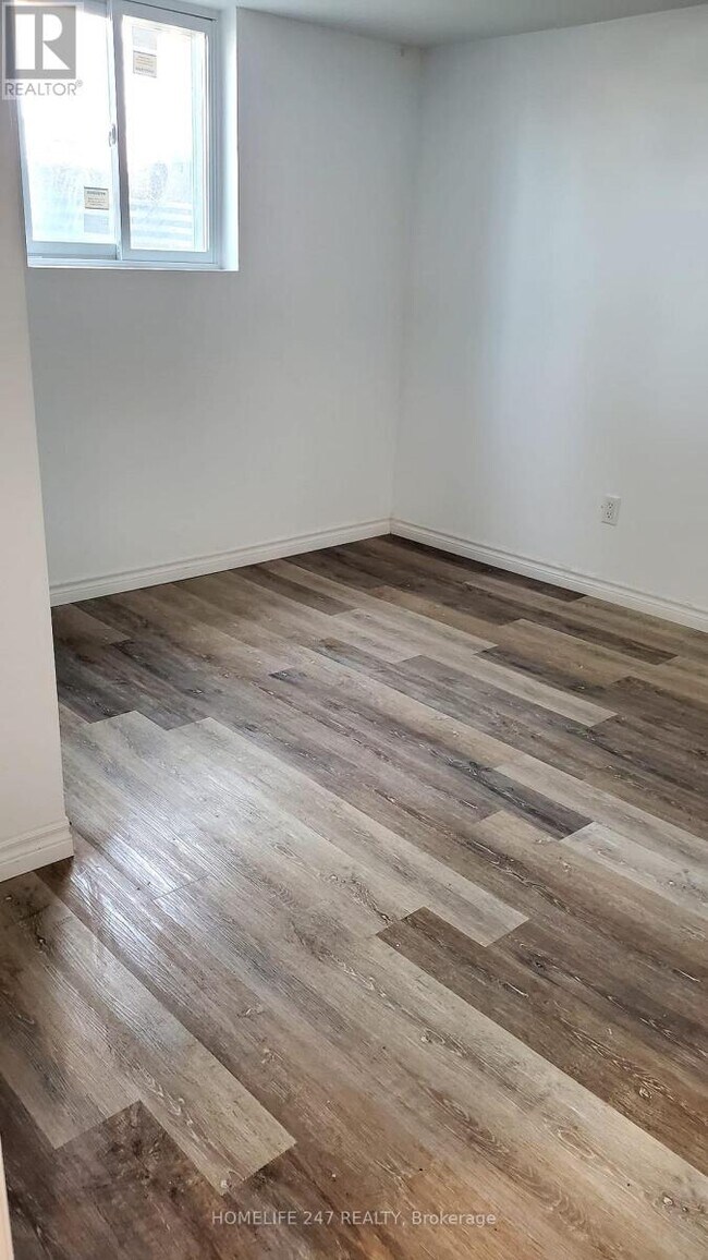 6 Stonecrop Ln in Toronto, ON - Building Photo - Building Photo