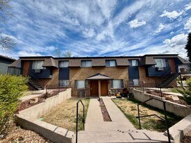 1628 Azalea Dr in Fort Collins, CO - Building Photo