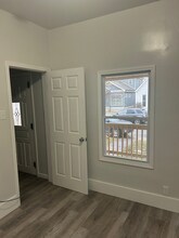 1130 Greenaway Pl in New Albany, IN - Building Photo - Building Photo