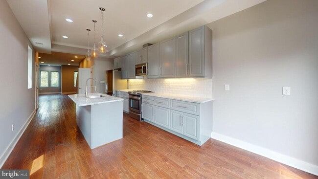 property at 16 R St NW
