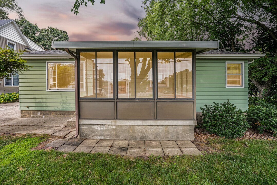2959 Locke Ave SW in Grandville, MI - Building Photo