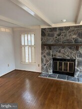 10775 Brewer House Rd in Rockville, MD - Building Photo - Building Photo