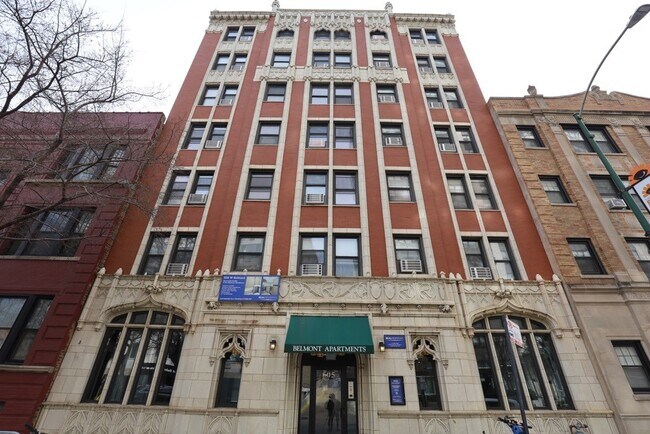 property at 508 W Belmont
