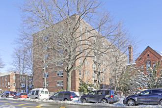 3815 Bowne St in Flushing, NY - Building Photo - Building Photo