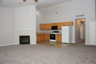 42635 Park Cresent Dr in Sterling Heights, MI - Building Photo - Building Photo