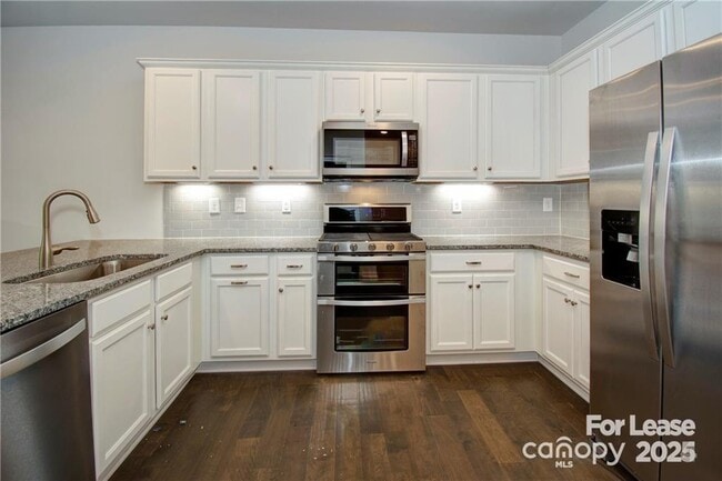 3126 Glenn Hope Wy in Matthews, NC - Building Photo - Building Photo