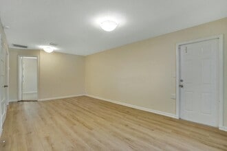 326 SE 1st Ave in Delray Beach, FL - Building Photo - Building Photo